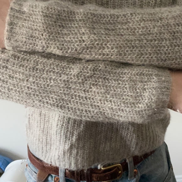 Club Monaco - Cropped Ribbed Knit Sweater: Women's Size XS Alpaca-Nylon Blend - Picture 4 of 7